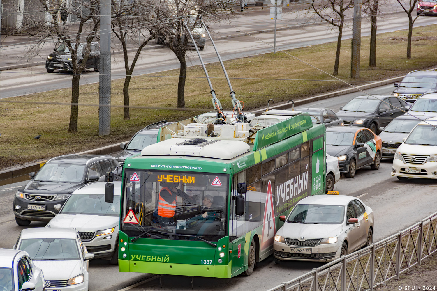 Санкт-Петербург, Тролза-5265.00 «Мегаполис» № 1337; Санкт-Петербург — Происшествия