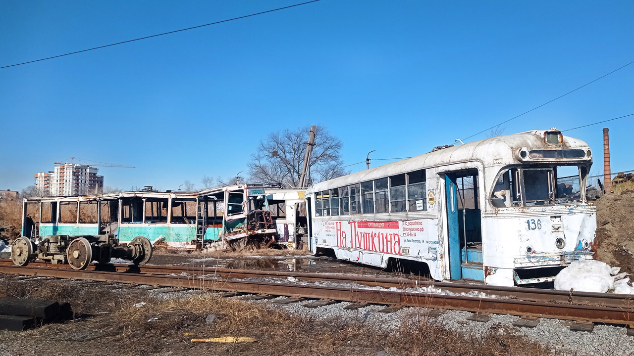 Khabarovsk, 71-605A # 389; Khabarovsk, RVZ-6M2 # 323