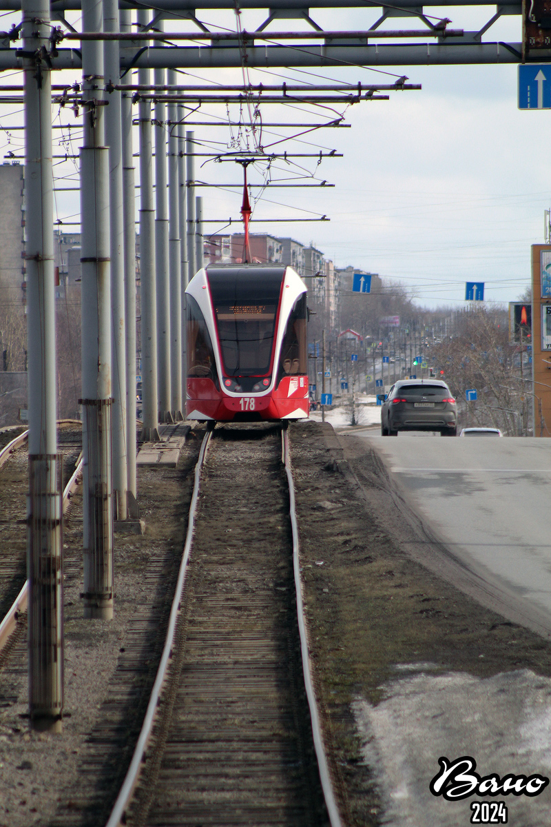 Череповец, 71-911ЕМ «Львёнок» № 178