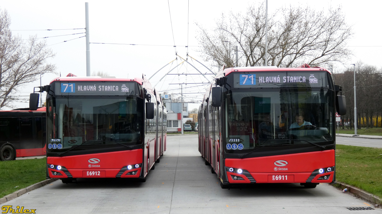 Братислава, Škoda-Solaris 24m (Škoda 38Tr) № 6912; Братислава, Škoda-Solaris 24m (Škoda 38Tr) № 6911