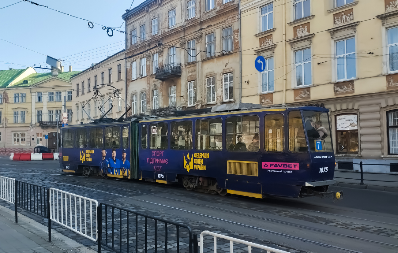 Львов, Tatra KT4SU № 1075