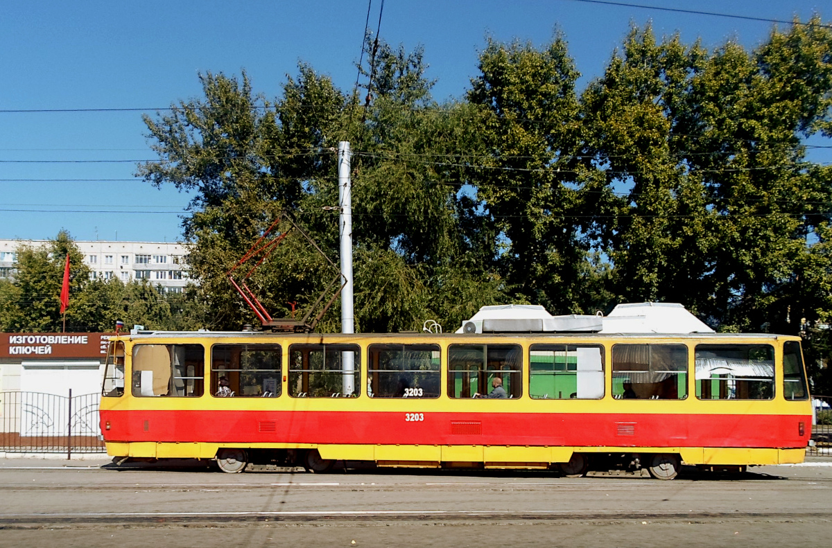 Barnaul, Tatra T6B5SU Nr. 3203