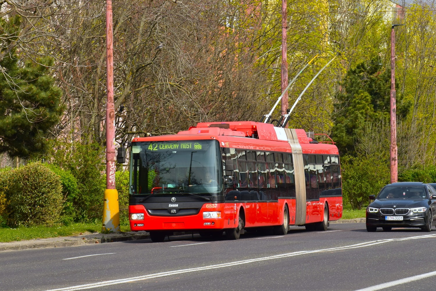 Bratislava, Škoda 31Tr SOR № 6837