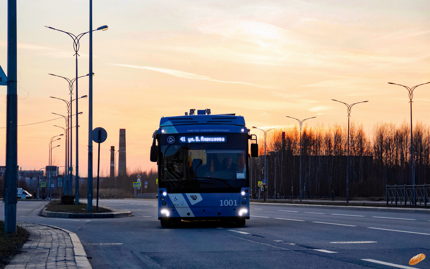 Санкт-Петербург, Тролза-5265.08 «Мегаполис» № 1001; Санкт-Петербург — Разные фотографии