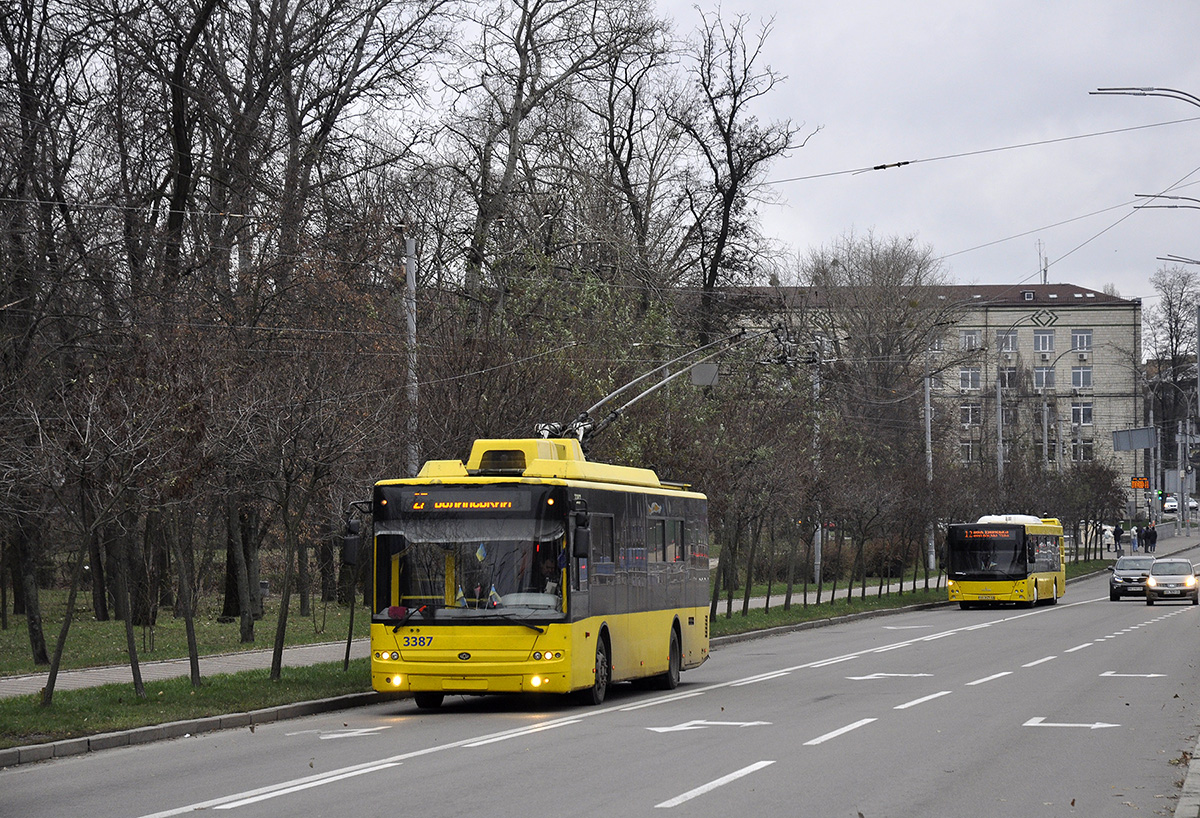 Киев, Богдан Т70110 № 3387