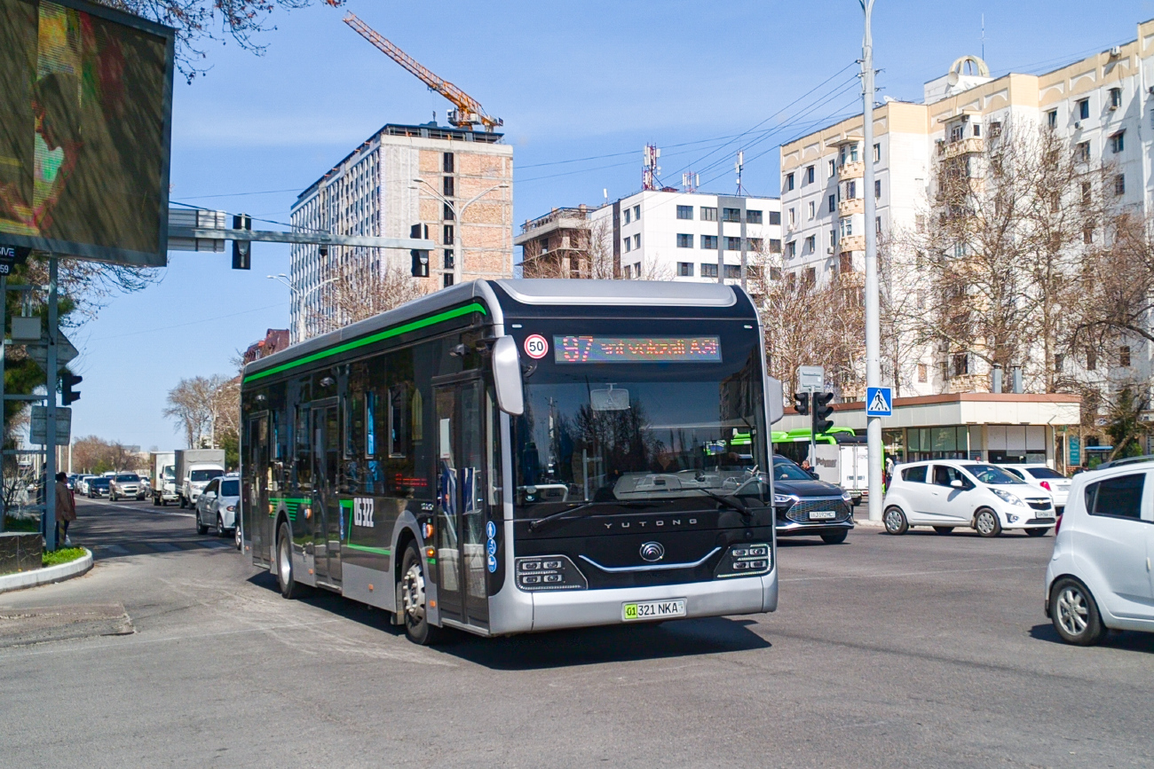 Taškent, Yutong ZK6126BEVG # 05322