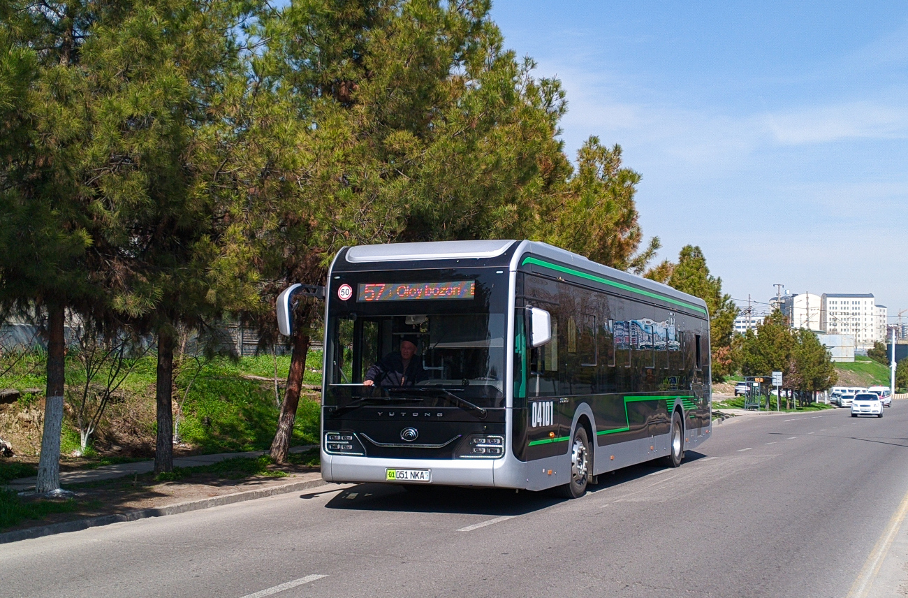 Ташкент, Yutong ZK6126BEVG № 04101