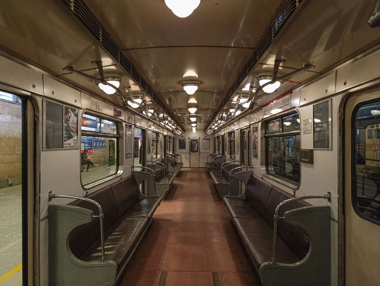 Санкт-Петербург, Ем-501 № 6910