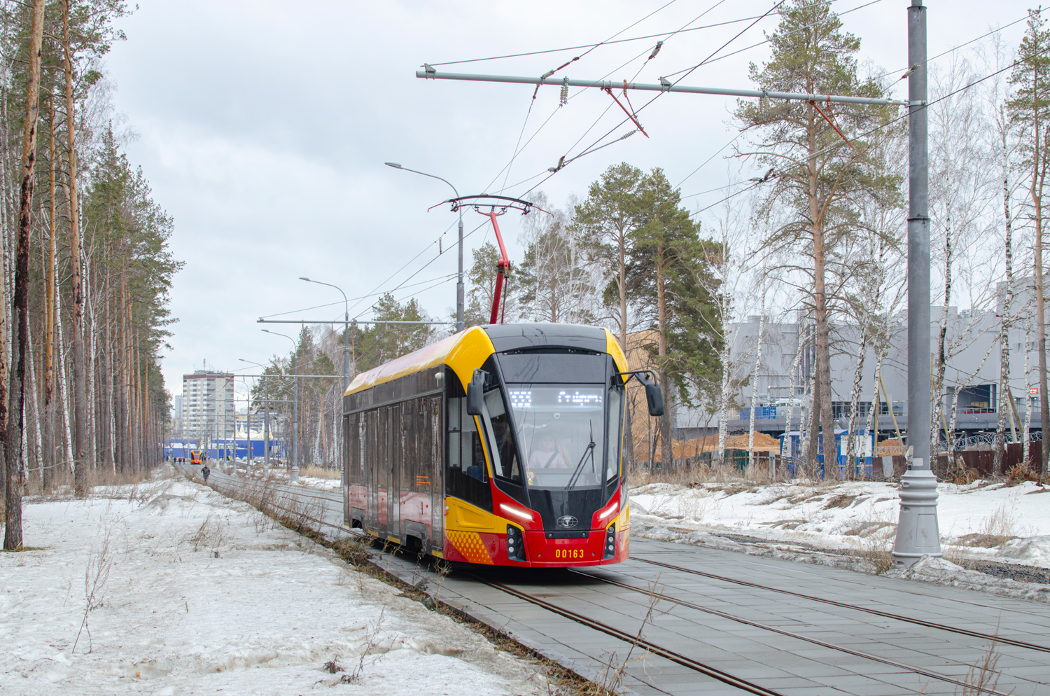 Верхняя Пышма, 71-911ЕМ «Львёнок» № 00163