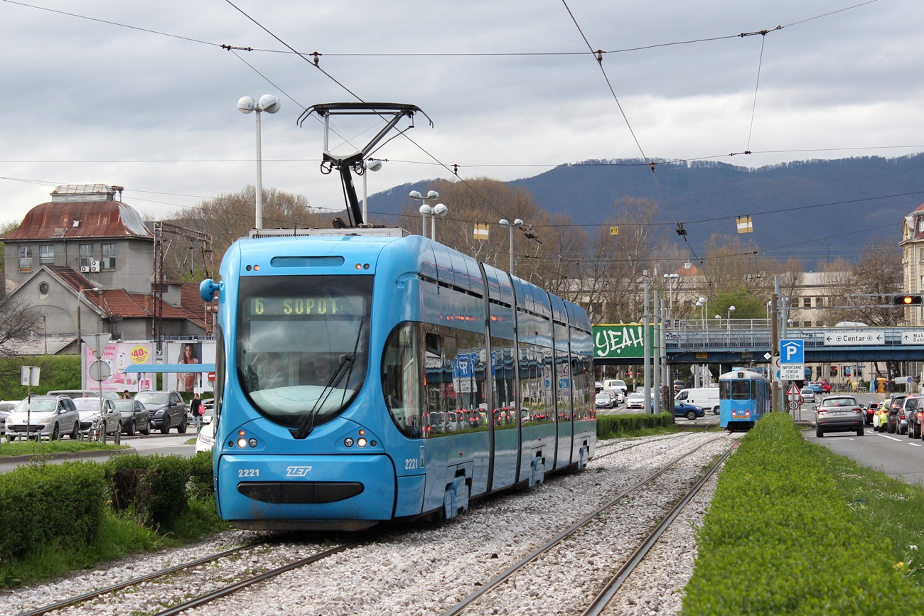Загреб, Končar TMK 2200 № 2221 Загреб, Končar TMK 2200 № 2221