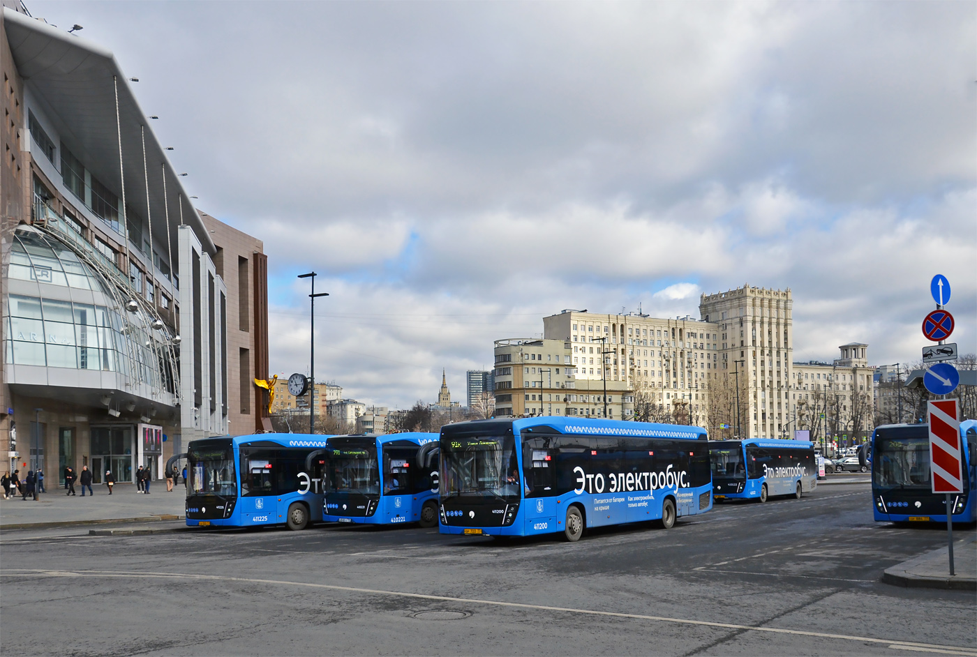 Москва, КАМАЗ-6282 № 411200