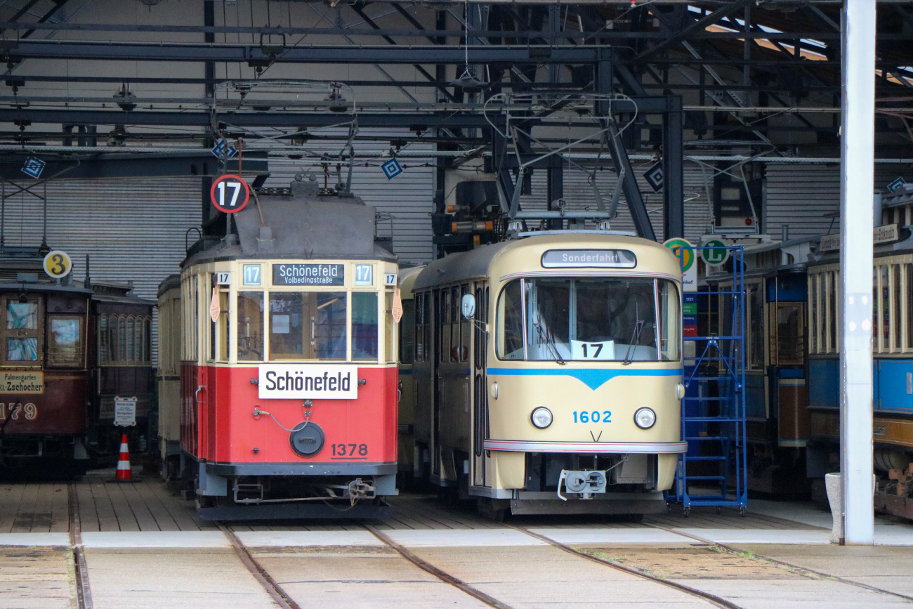 Leipzig, Falkenried 3-axle motor car Br. 1378; Leipzig, Tatra T4D Br. 1602