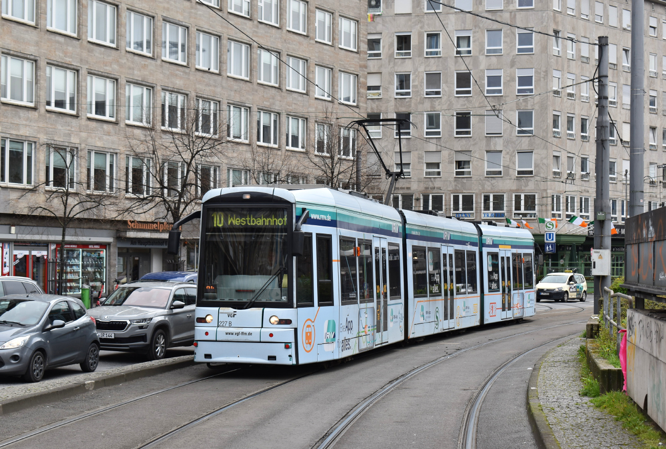 Франкфурт-на-Майне, Bombardier Flexity Classic № 227