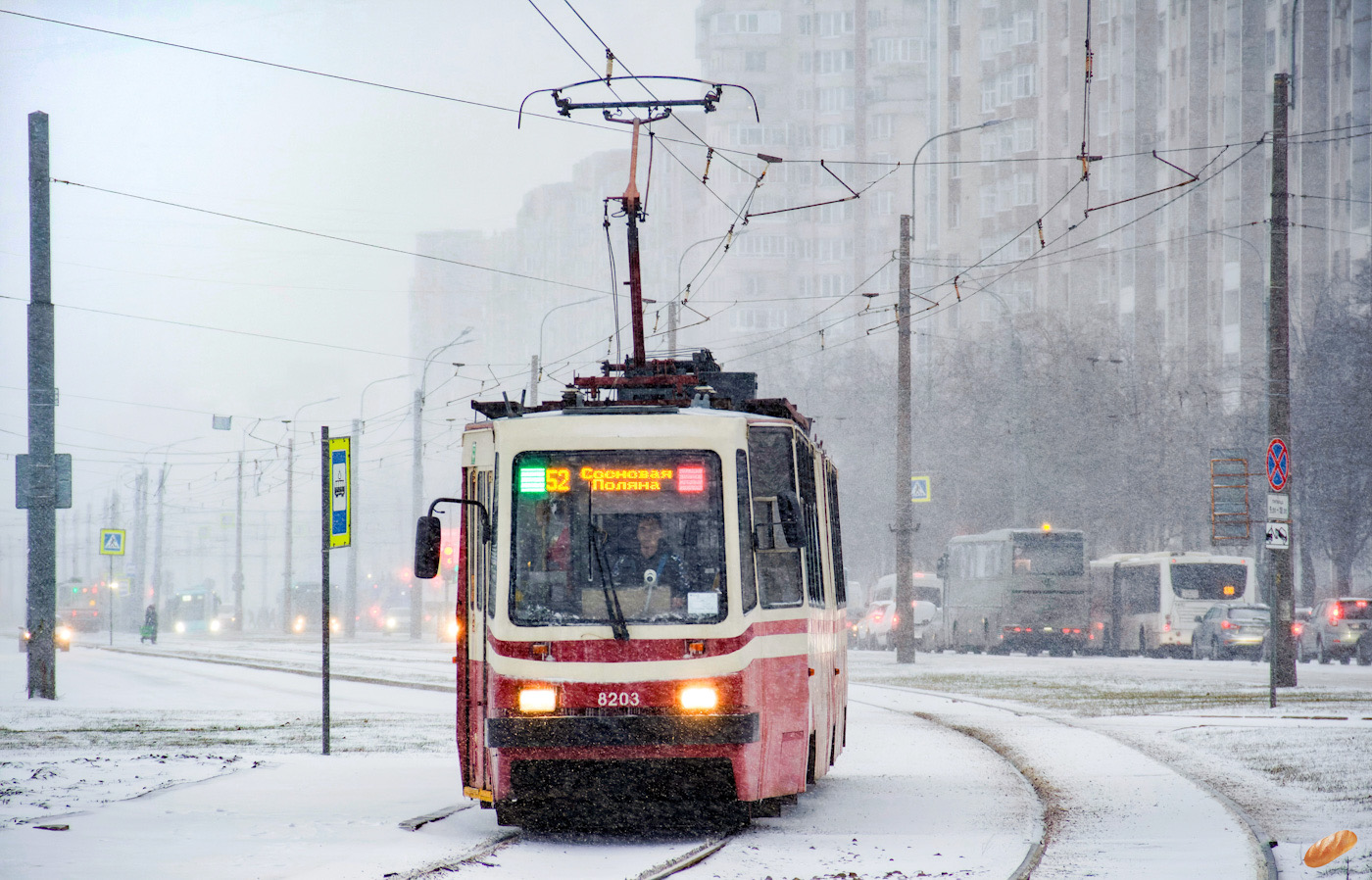 Saint-Petersburg, LVS-86K č. 8203