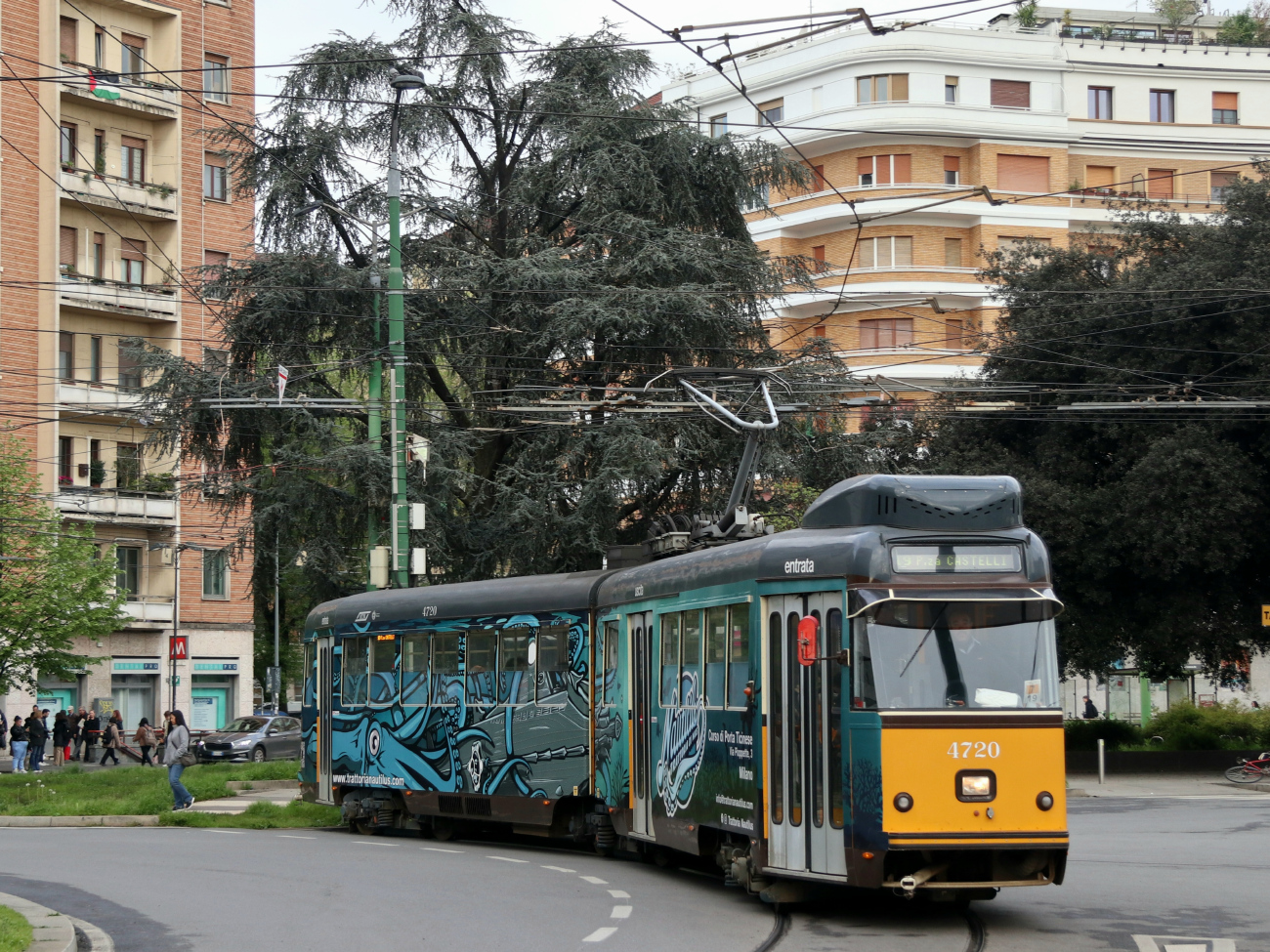 Milán, ATM series 4700 č. 4720