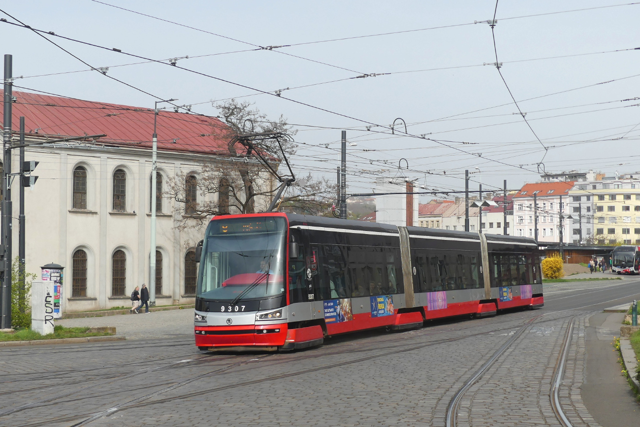 Prague, Škoda 15T3 ForCity Alfa Praha Br. 9307