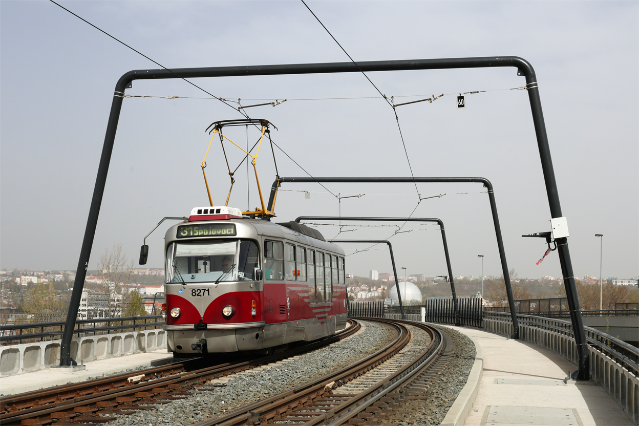 Praga, Tatra T3R.PLF Nr. 8271