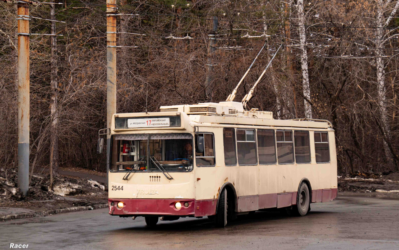 Челябинск, ЗиУ-682Г-016.02 № 2544