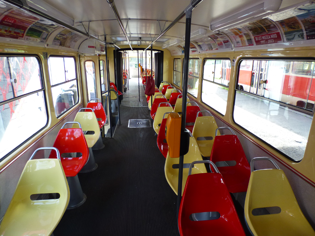 Прага, Tatra K2 № 7000