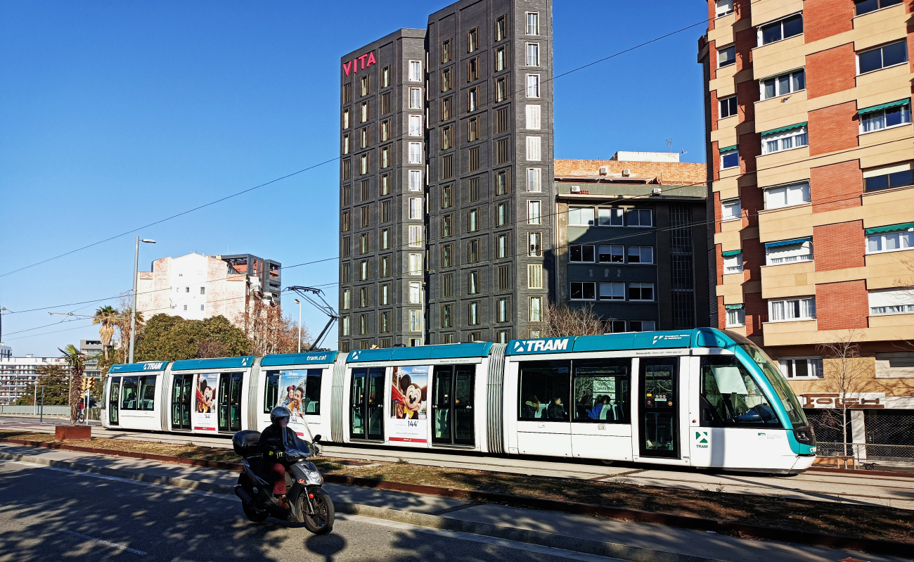 Барселона, Alstom Citadis 302 № 12