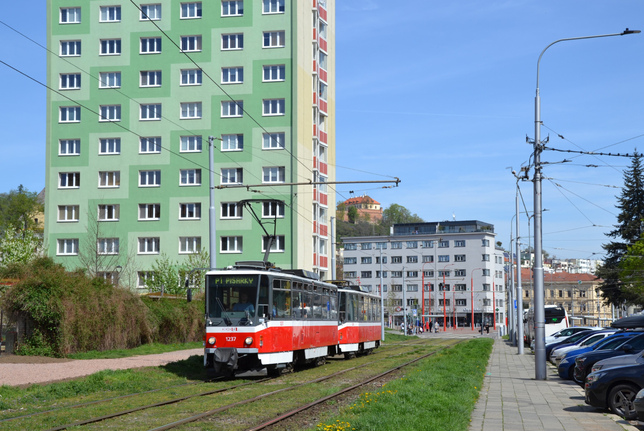 Брно, Tatra T6A5 № 1237