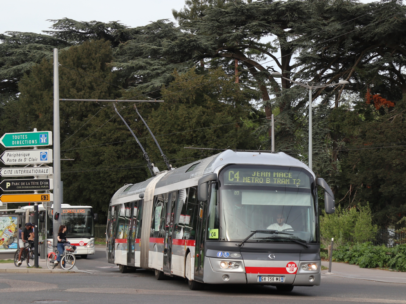 Лион, Irisbus Cristalis ETB 18 № 2912
