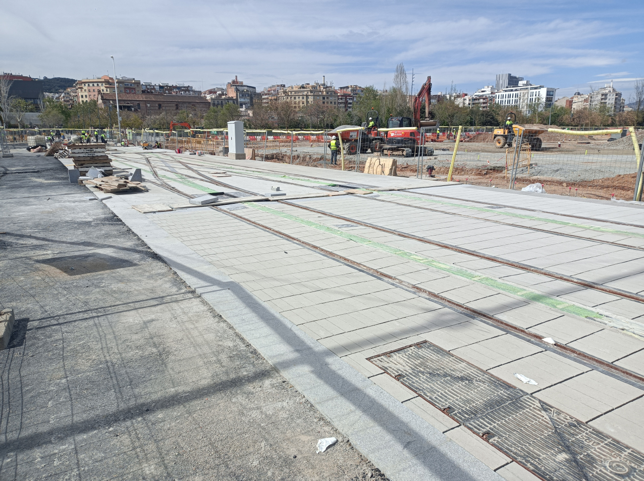 Барселона — Строительство соединительной линии между Trambaix и Trambesòs