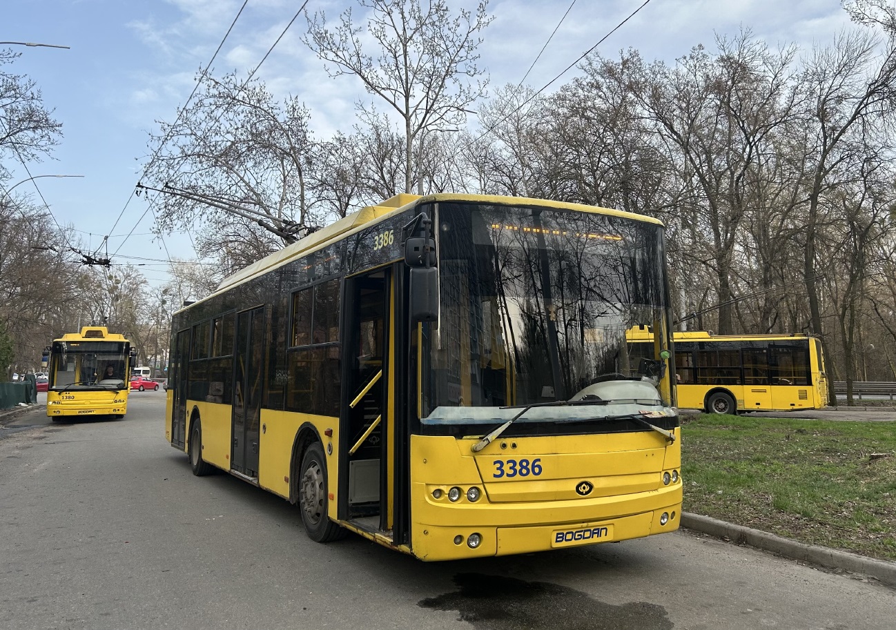 Киев, Богдан Т70110 № 3386