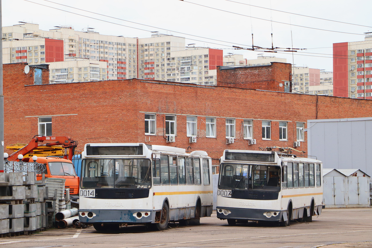 Химки, ЗиУ-682Г-016.05 № 0014; Химки, ЗиУ-682Г-016.05 № 0007