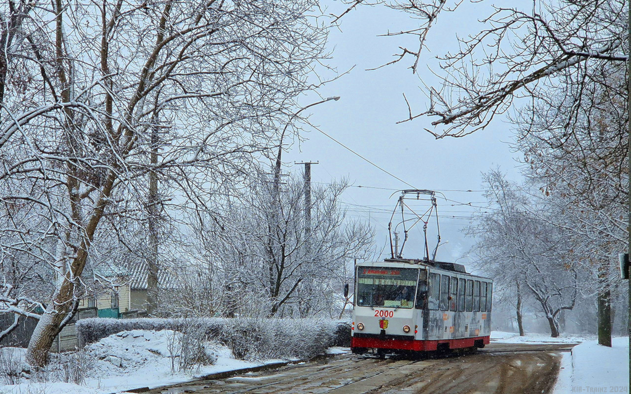 Каменское, Татра-Юг Т6Б5 № 2000