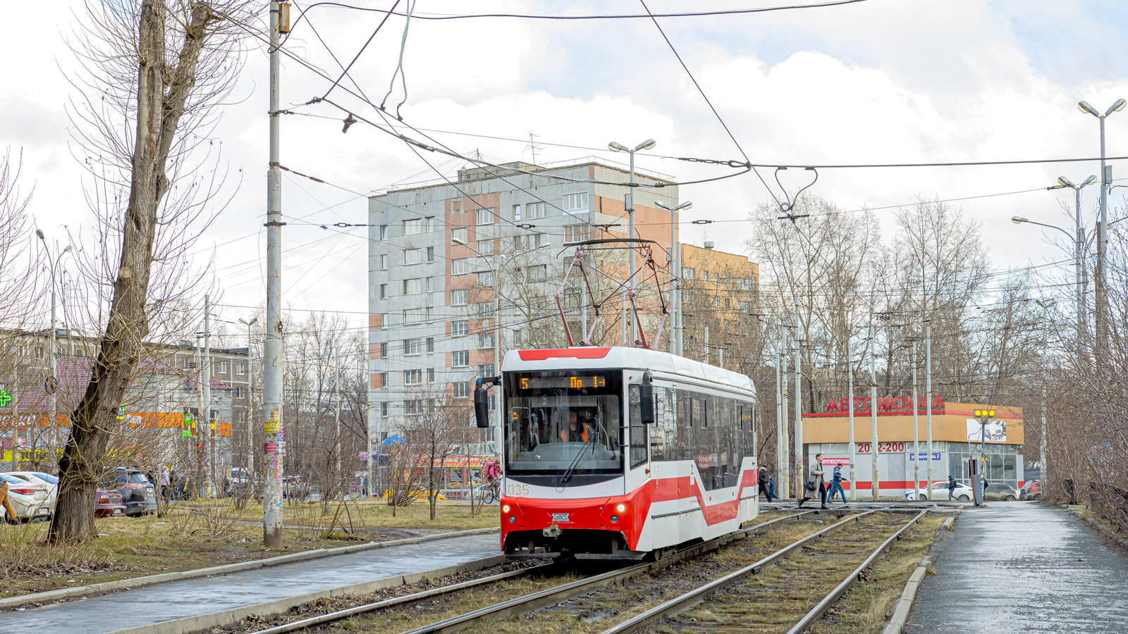 Екатеринбург, 71-407-01 № 035