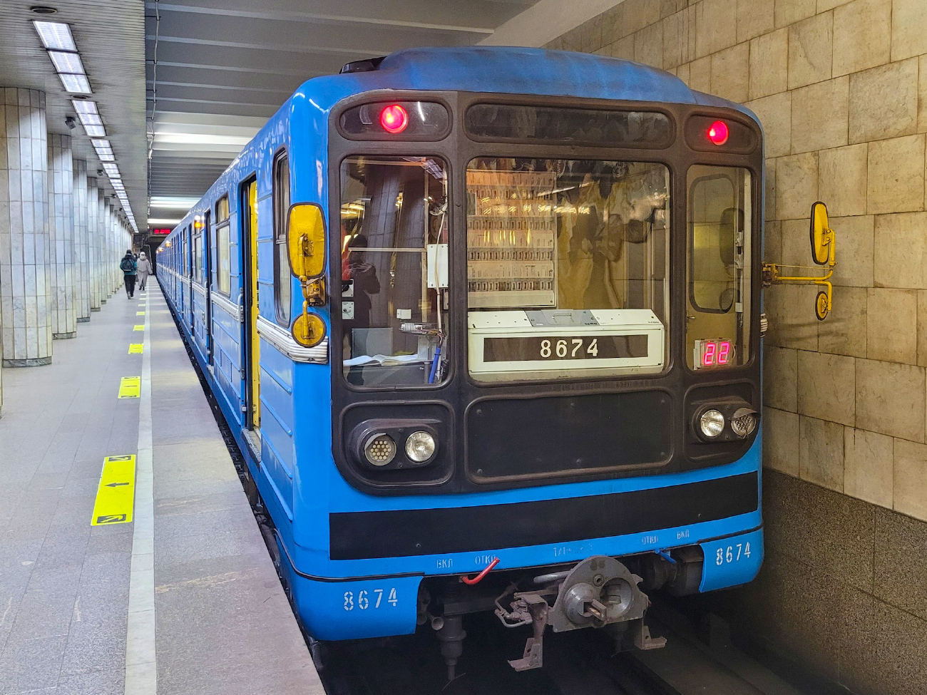 Новосибирск, 81-717 (ЛВЗ) № 8674