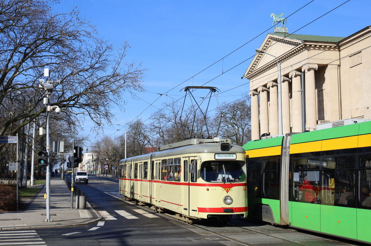 Познань, Duewag GT8 № 702