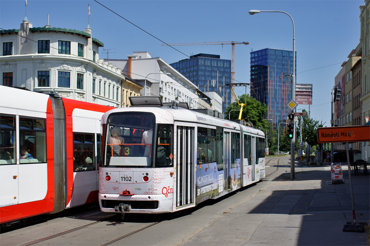 Brno, Vario LF2R.E № 1102