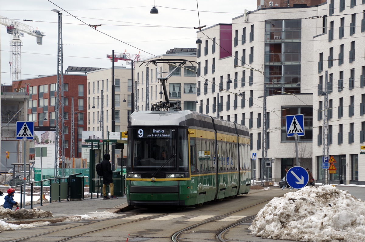 Helsinkis — Espoo, Škoda ForCity Smart Artic MLNRV3 nr. 452
