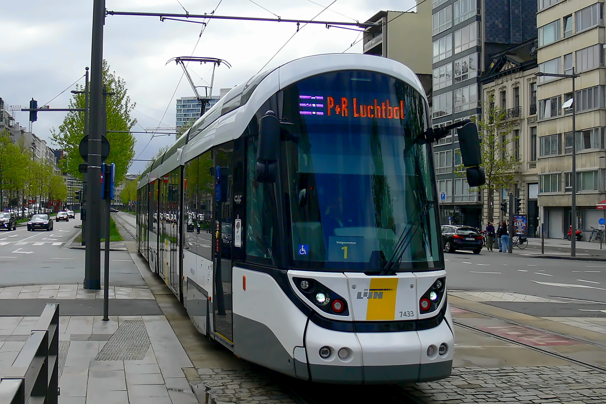 Антверпен, CAF Urbos 100 № 7433