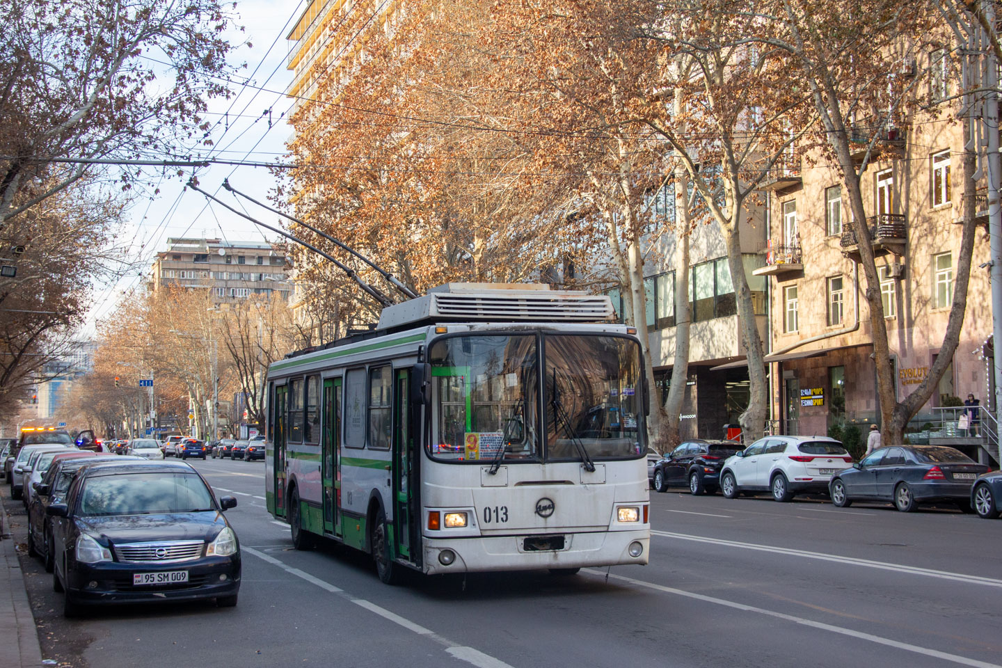 Yerevan, LiAZ-5280 (VZTM) № 013