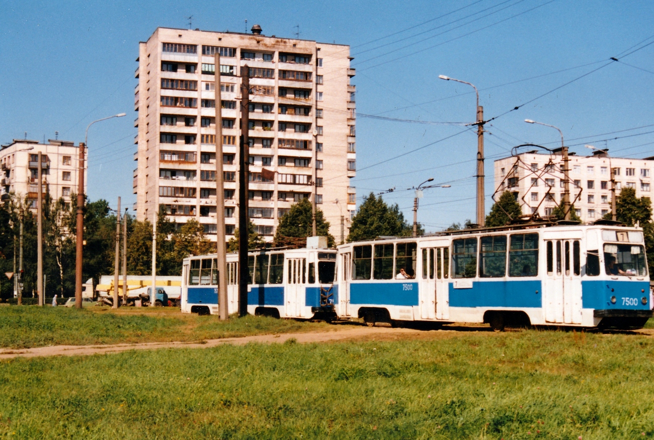 Petrohrad, LM-68M č. 7500