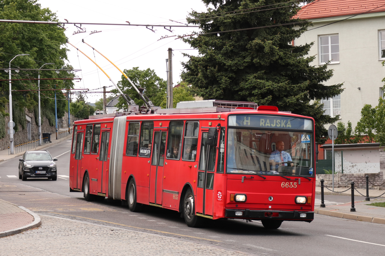 Братислава, Škoda 15Tr13/6M № 6635