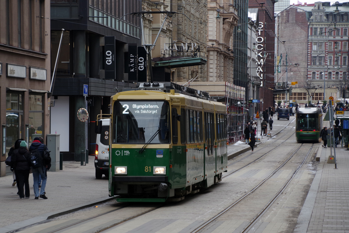 Хелзинки — Еспоо, Valmet MLNRV2 № 81