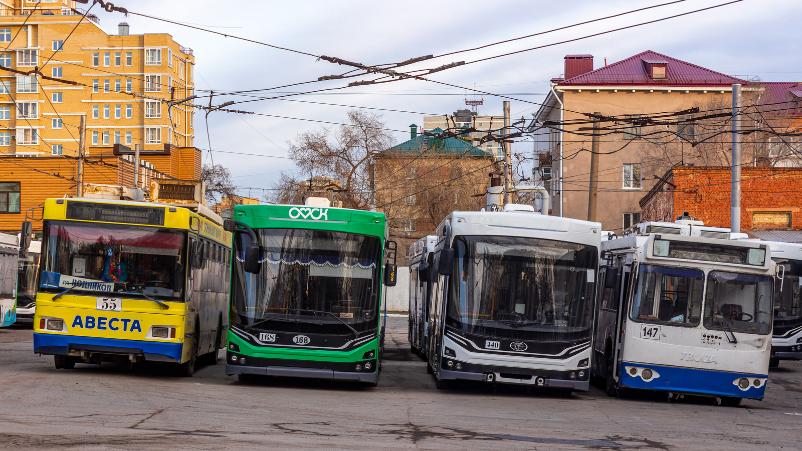 Омск, Тролза-5275.03 «Оптима» № 55; Омск, ПКТС-6281.00 «Адмирал» № 168; Омск, ПКТС-6281.00 «Адмирал» № 440; Омск — Разные фотографии