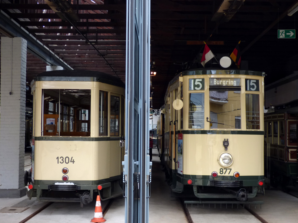 Nuremberg, MAN 2-axle trailer car № 1304; Nuremberg, MAN 2-axle motor car № 877