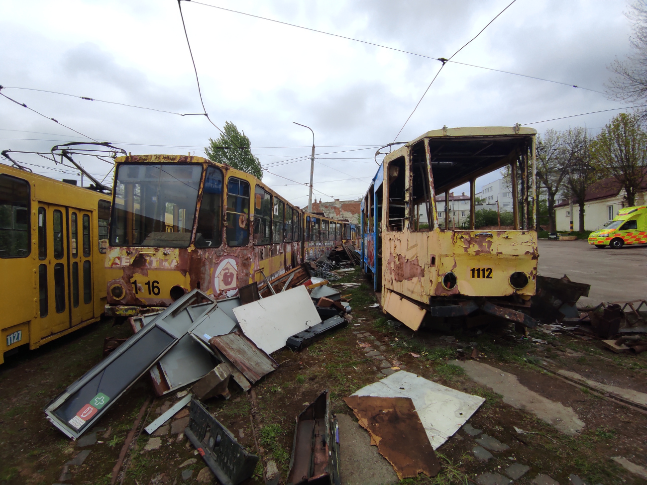 Львов, Tatra KT4SU № 1116; Львов, Tatra KT4SU № 1112