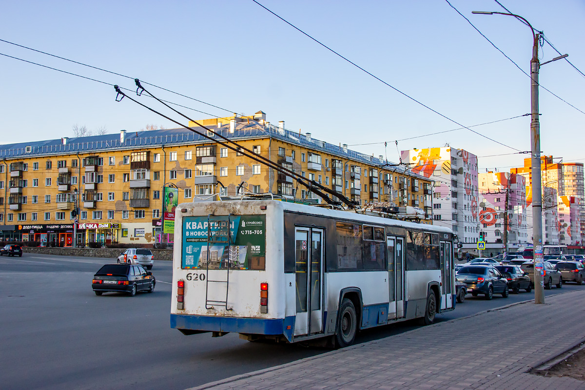 Киров, БТЗ-52768Р № 620