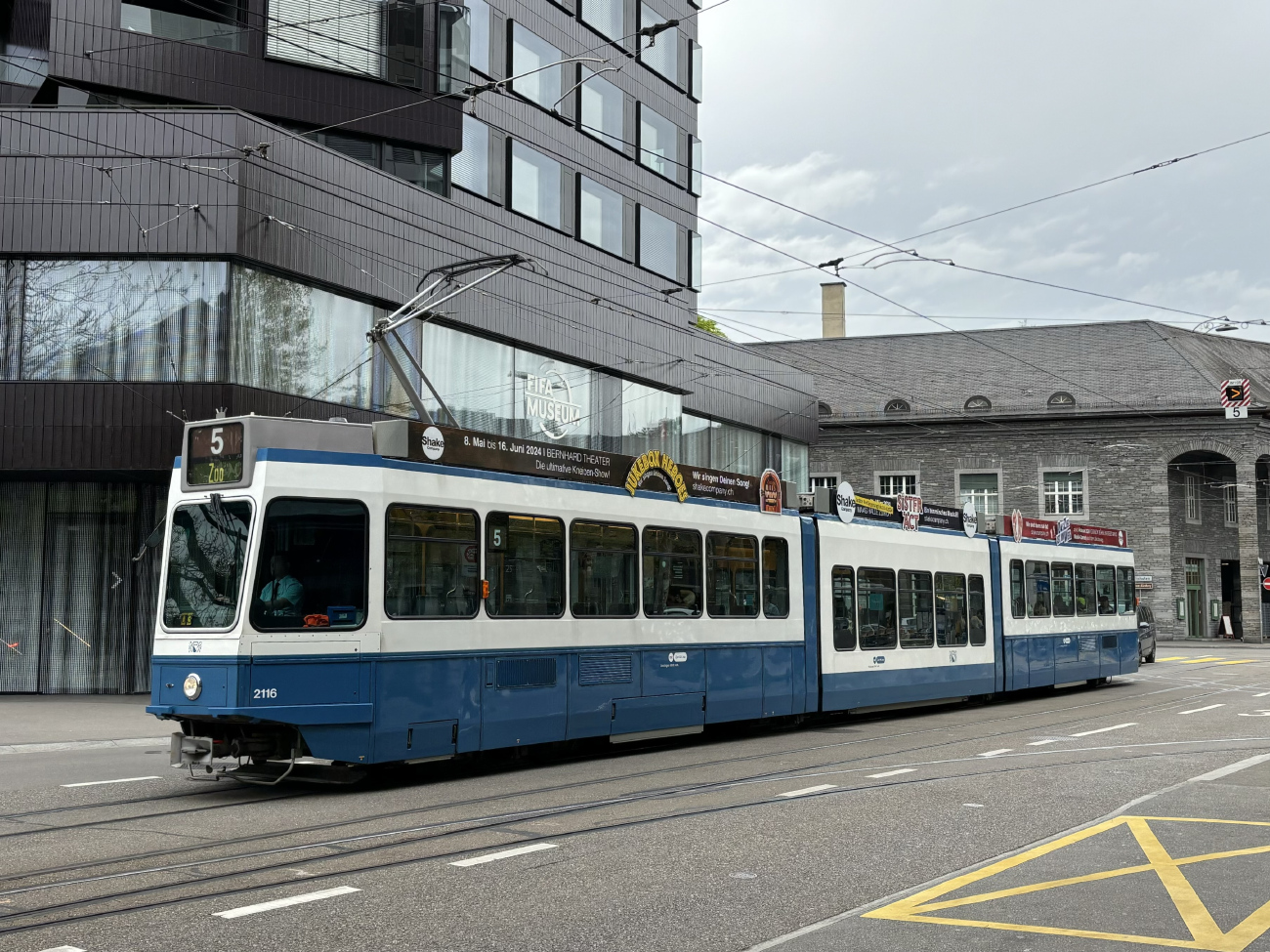 Цюрих, SWP/SIG/ABB Be 4/8 "Tram 2000 Sänfte" № 2116
