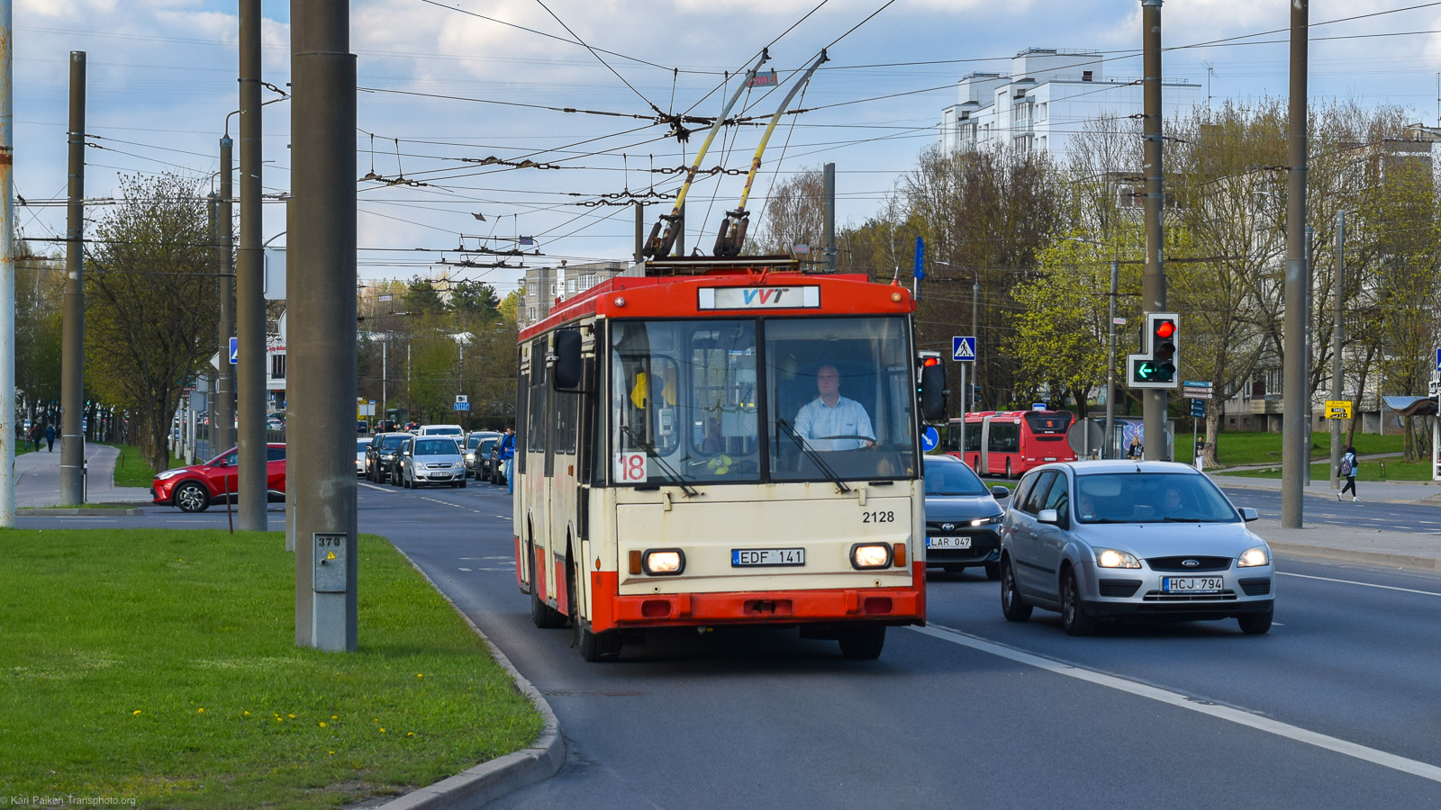 Vilnius, Škoda 14Tr10/6 # 2128 Vilnius, Škoda 14Tr10/6 # 2128