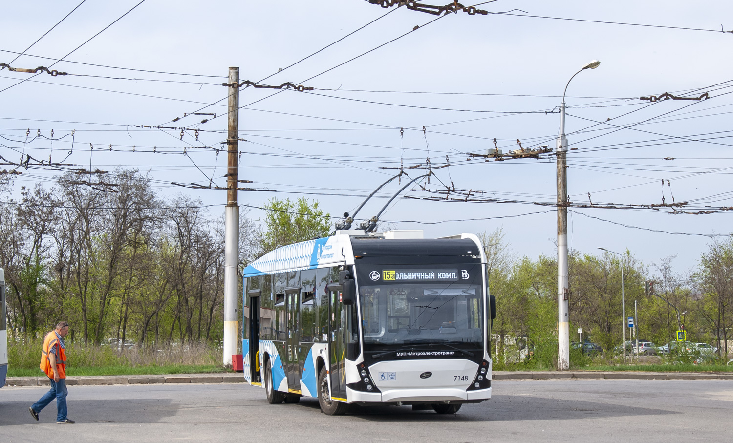 Volgográd, VMZ-5298.01 “Avangard” — 7148
