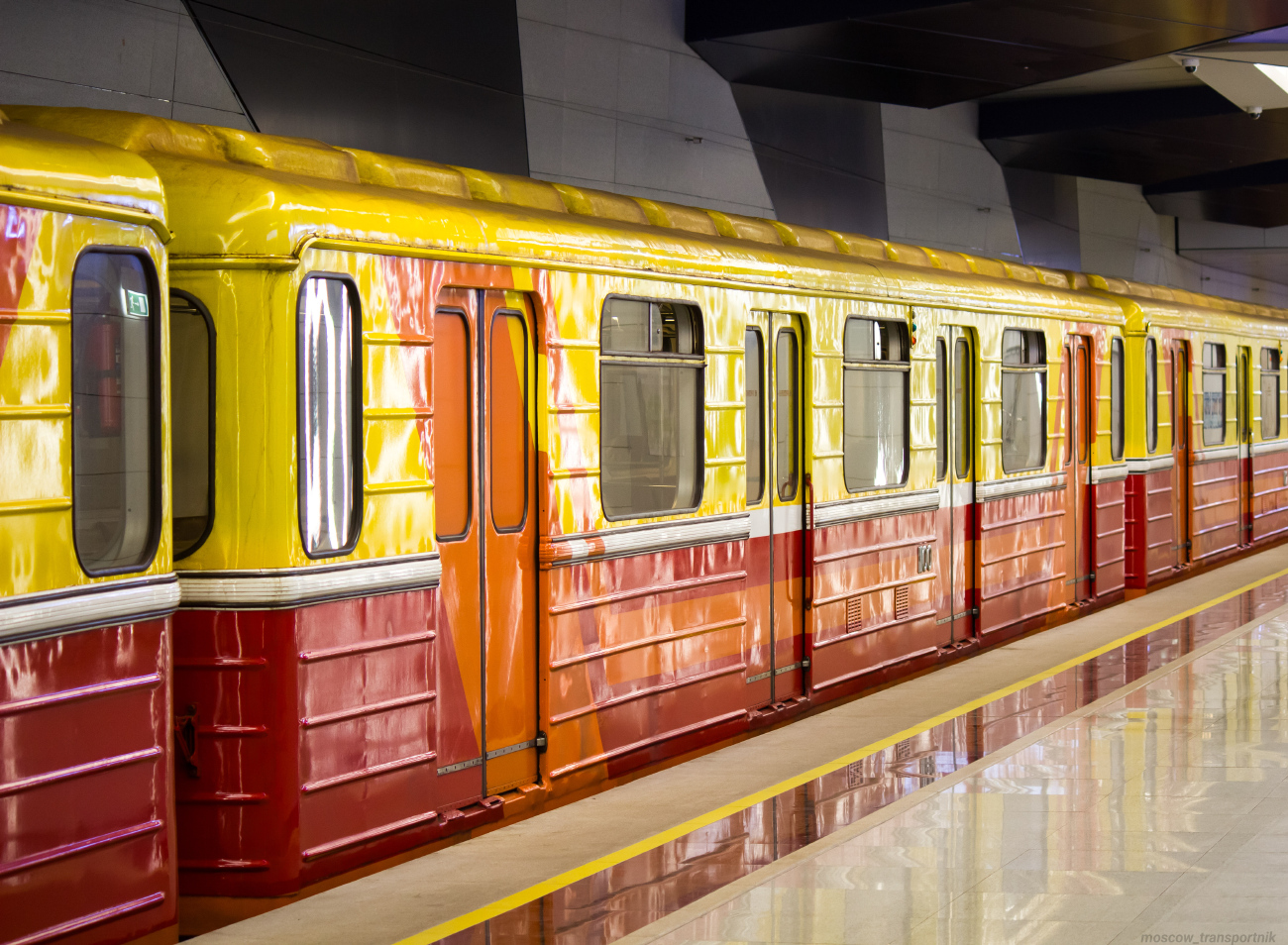 Москва, 81-714.5М (МВМ) № 1100