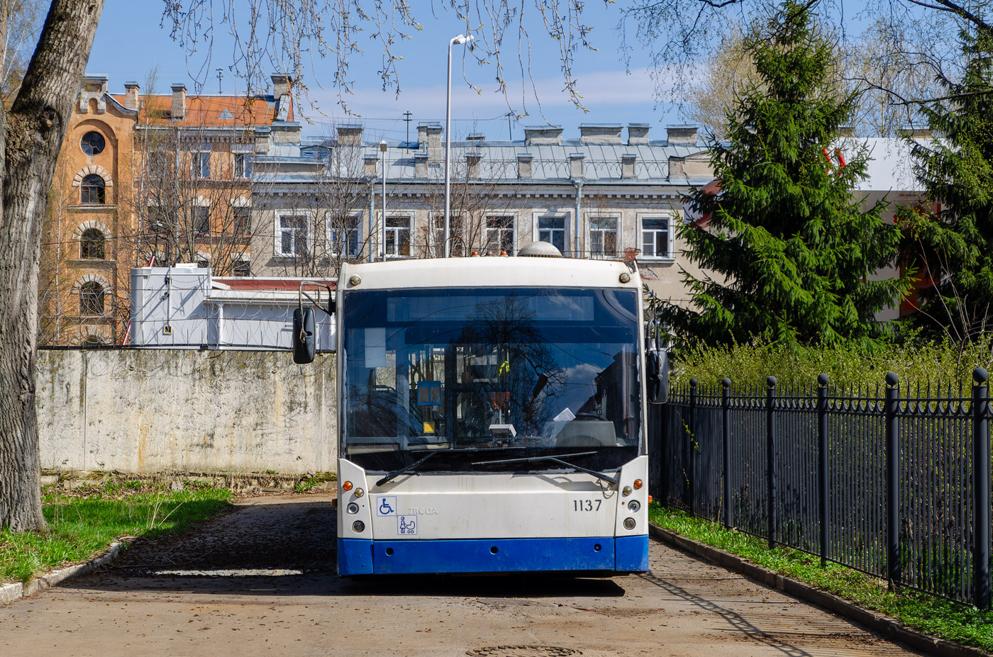 Sankt Petersburg, Trolza-6206.01 “Megapolis” Nr. 1137
