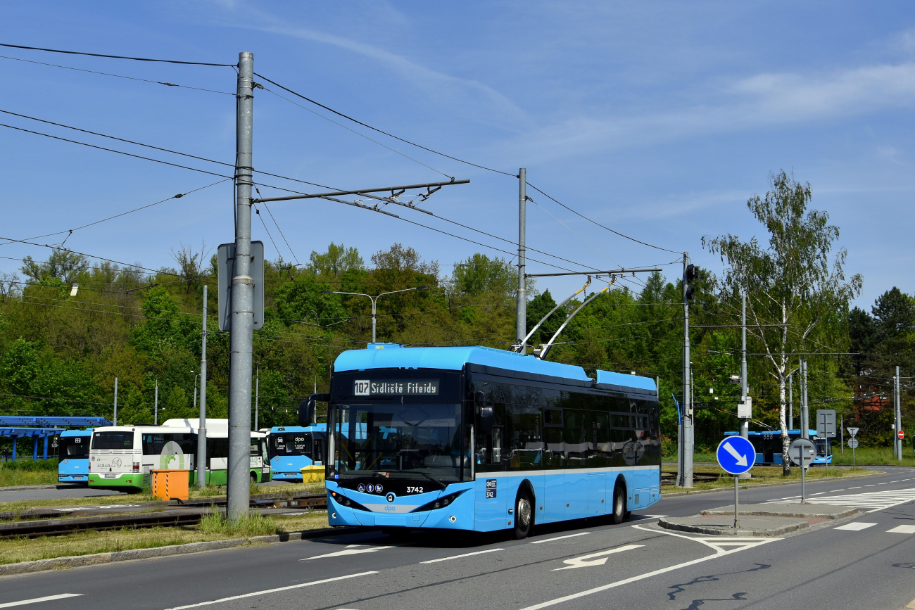 Острава, Škoda 36Tr TEMSA № 3742